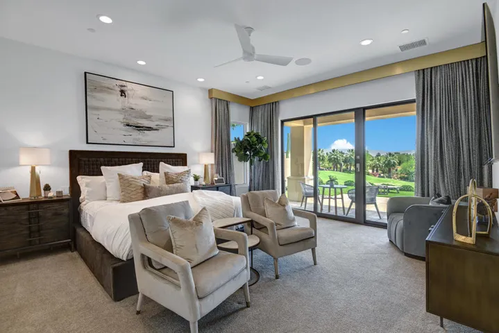 PRIMARY BEDROOM.jpg mls