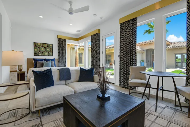 CASITA REVERSE.jpg mls