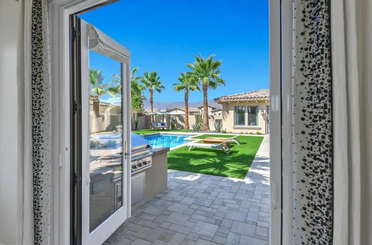 KITCHEN VIEW.jpg mls