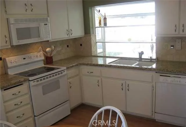 22081 Broken Bow Drive, Lake Forest, California 92630