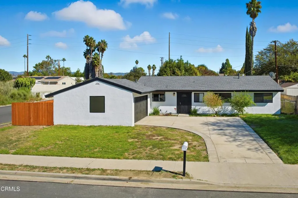 1290 Lawrence Circle, Simi Valley, California 93065 home-pic-34
