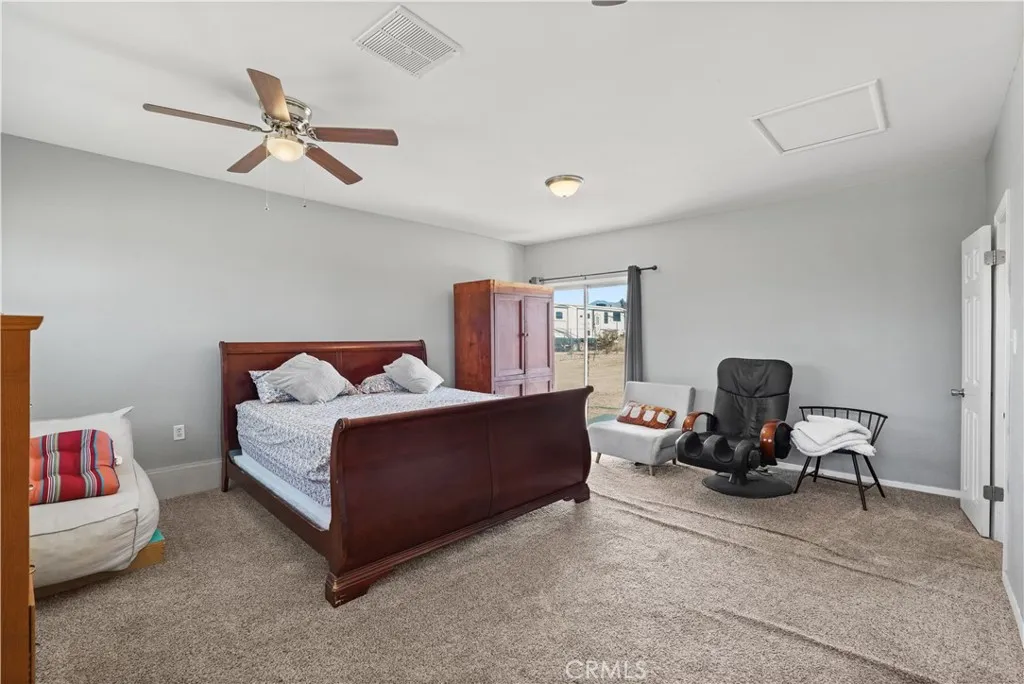 6008 E Avenue T2, Palmdale, California 93552 home-pic-10