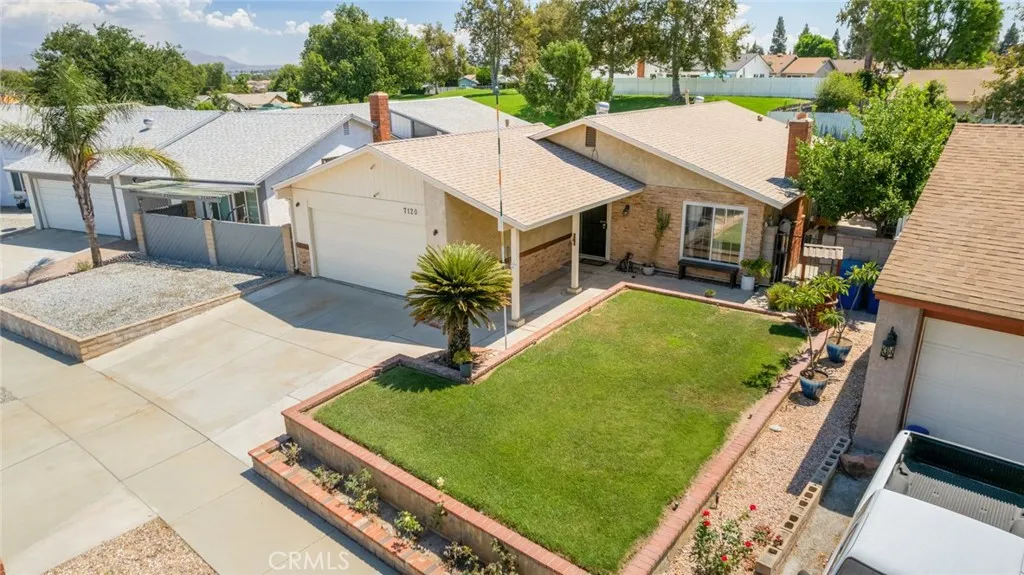 7120 Idyllwild Lane, Riverside, California 92503 home-pic-0