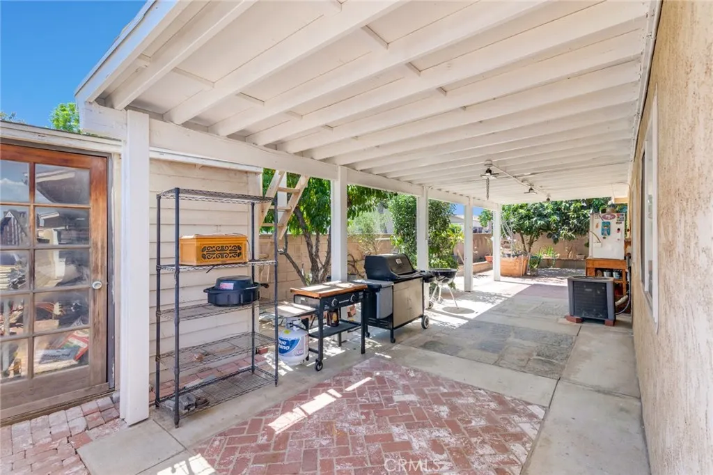 7120 Idyllwild Lane, Riverside, California 92503 home-pic-6