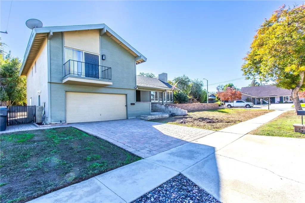 412 Phlox Court, Redlands, California 92373 home-pic-2