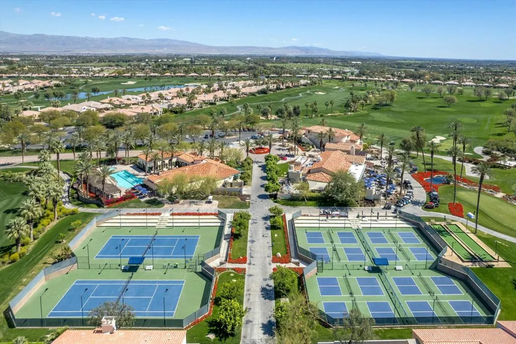 80233 Via Tesoro, La Quinta, California 92253 home-pic-51