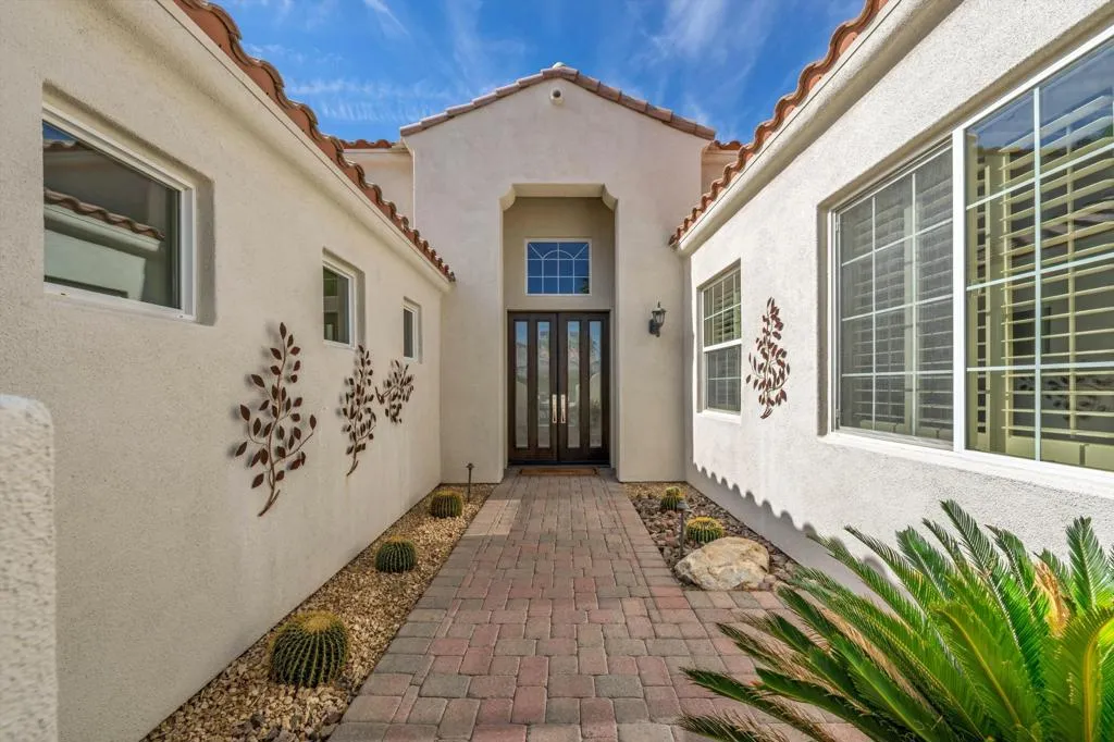 80233 Via Tesoro, La Quinta, California 92253 home-pic-8