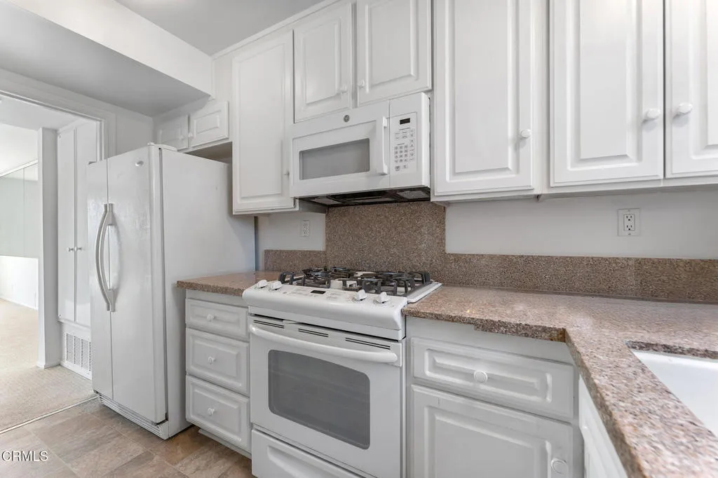 1988 Rolling Vista Drive 21, Lomita, California 90717 home-pic-13
