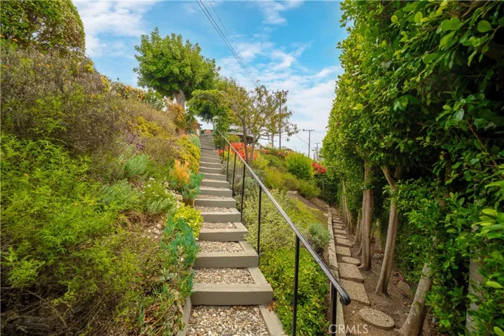 28303 Golden Meadow Drive, Rancho Palos Verdes, California 90275