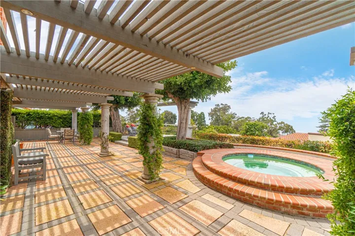 28303 Golden Meadow Drive, Rancho Palos Verdes, California 90275