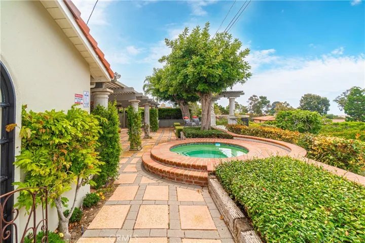 28303 Golden Meadow Drive, Rancho Palos Verdes, California 90275