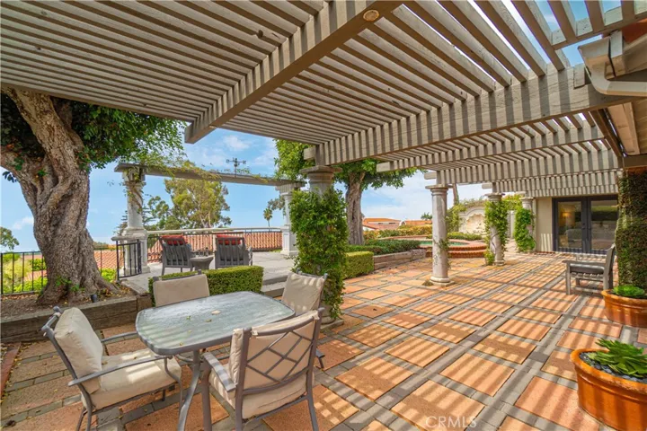 28303 Golden Meadow Drive, Rancho Palos Verdes, California 90275