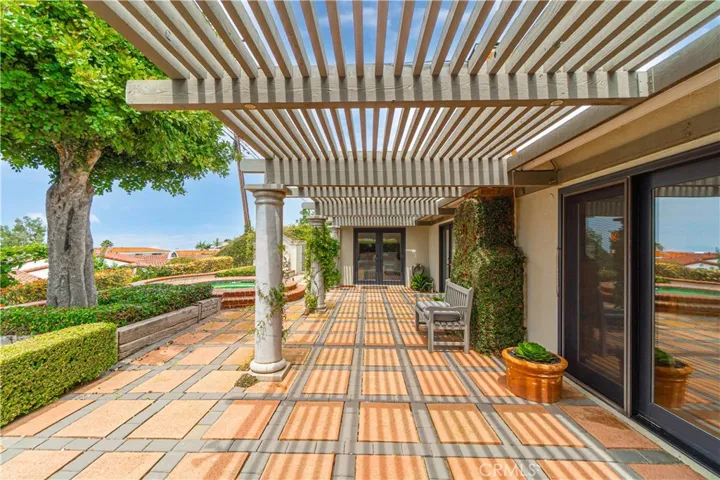 28303 Golden Meadow Drive, Rancho Palos Verdes, California 90275