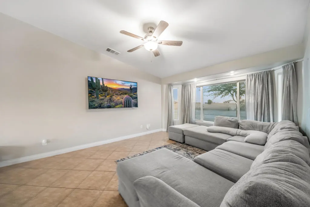 1492 N Marina Drive, Thermal, California 92274 home-pic-12