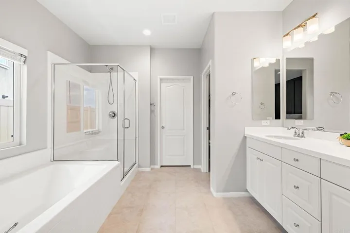 35846 Esperia Way, Fallbrook, California 92028