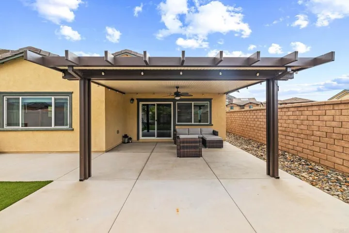 35846 Esperia Way, Fallbrook, California 92028