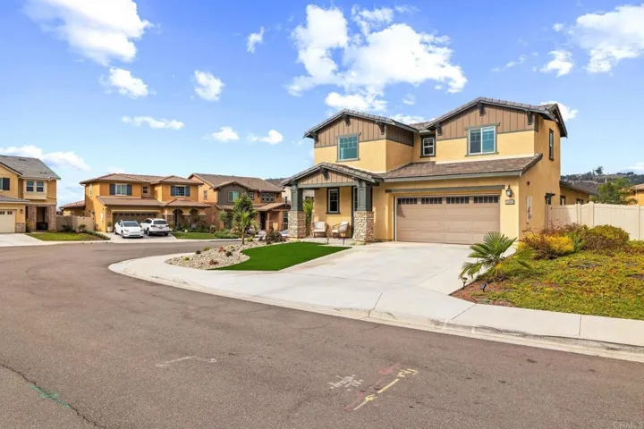 35846 Esperia Way, Fallbrook, California 92028