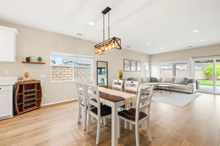 35846 Esperia Way, Fallbrook, California 92028