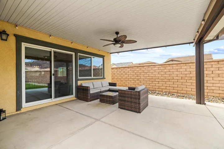 35846 Esperia Way, Fallbrook, California 92028