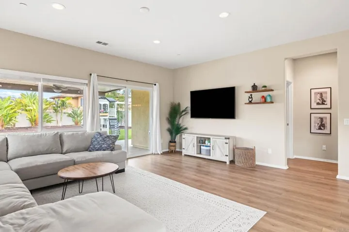 35846 Esperia Way, Fallbrook, California 92028