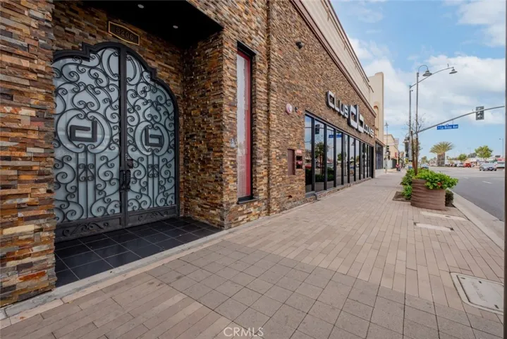 8206 Firestone Boulevard, Downey, California 90241