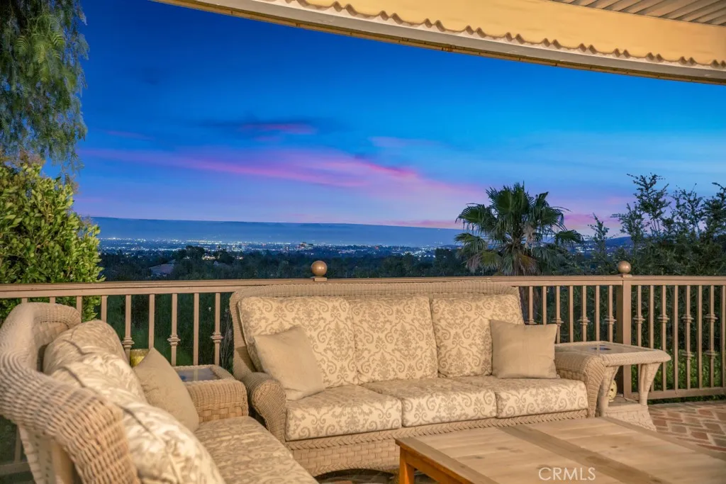 24965 Kit Carson Road, Hidden Hills, California 91302 home-pic-36