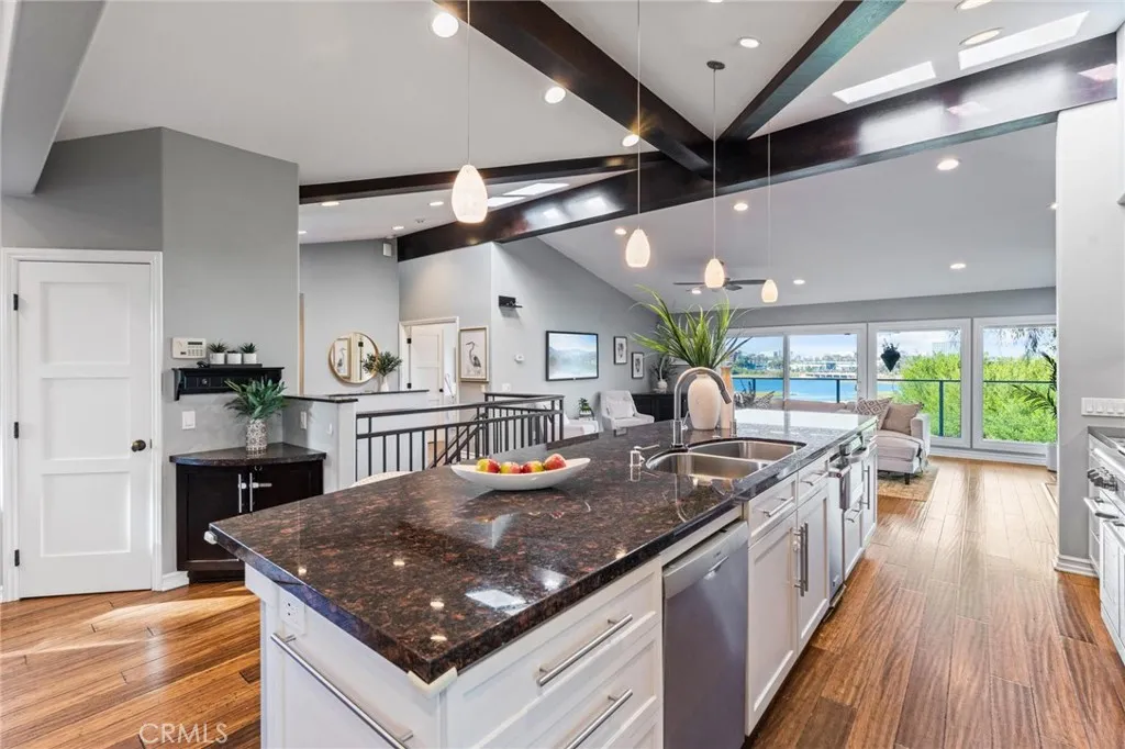 2987 Quedada, Newport Beach, California 92660 home-pic-0