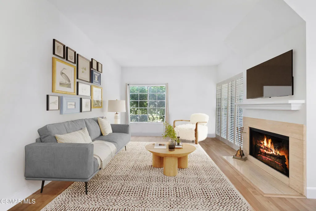 513 Water Oak Lane D, Oak Park, California 91377 home-pic-0