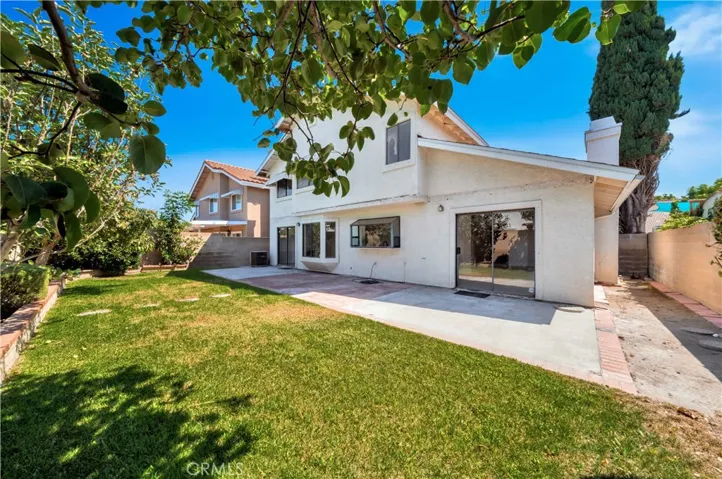 8261 Sparrow Lane, La Palma, California 90623