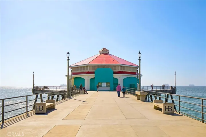 HB at the Pier