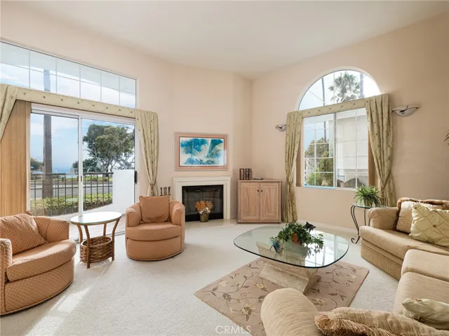 200 N Catalina Avenue F, Redondo Beach, California 90277