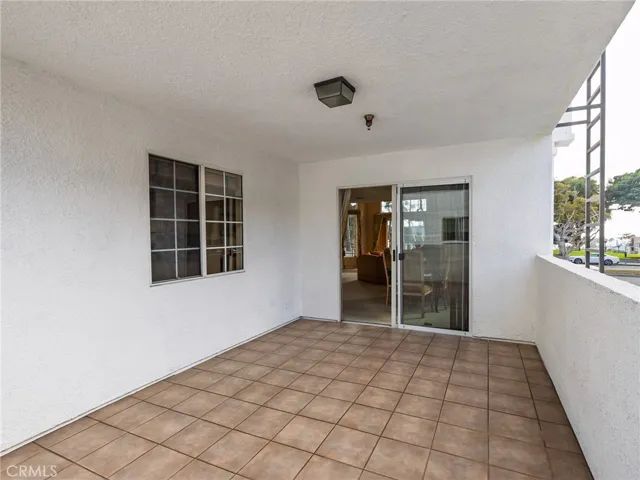 200 N Catalina Avenue F, Redondo Beach, California 90277
