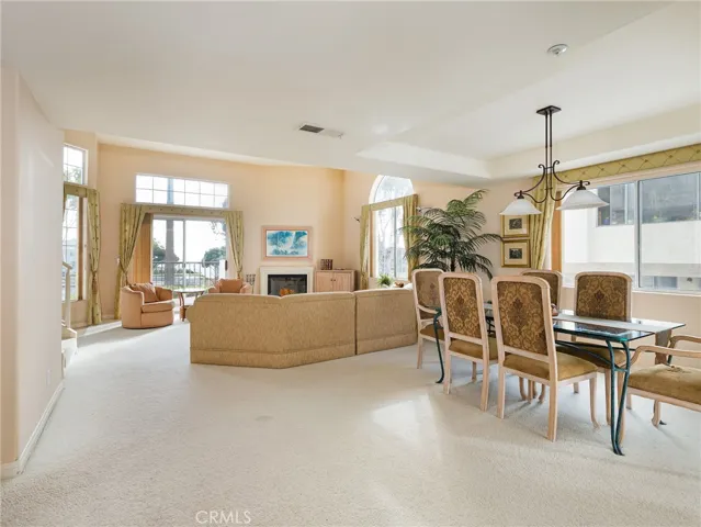 200 N Catalina Avenue F, Redondo Beach, California 90277
