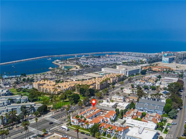 200 N Catalina Avenue F, Redondo Beach, California 90277