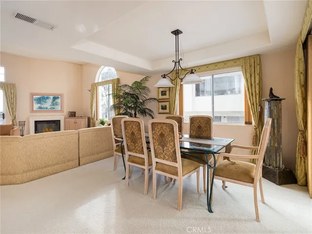 200 N Catalina Avenue F, Redondo Beach, California 90277