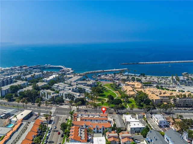 200 N Catalina Avenue F, Redondo Beach, California 90277