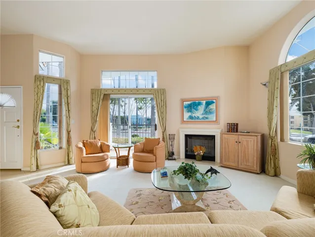 200 N Catalina Avenue F, Redondo Beach, California 90277