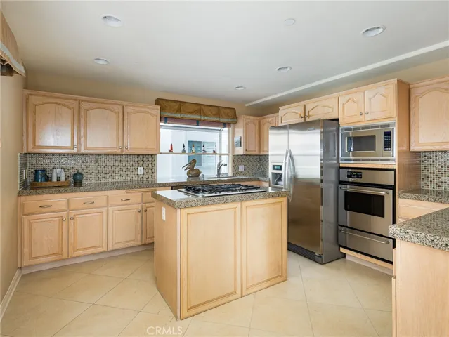 200 N Catalina Avenue F, Redondo Beach, California 90277