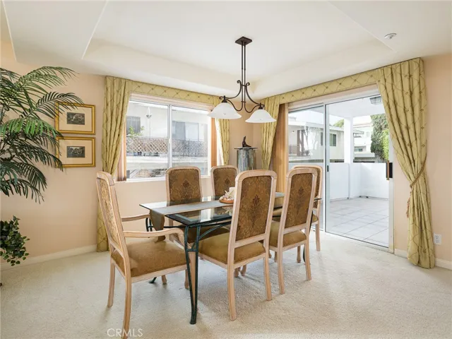 200 N Catalina Avenue F, Redondo Beach, California 90277