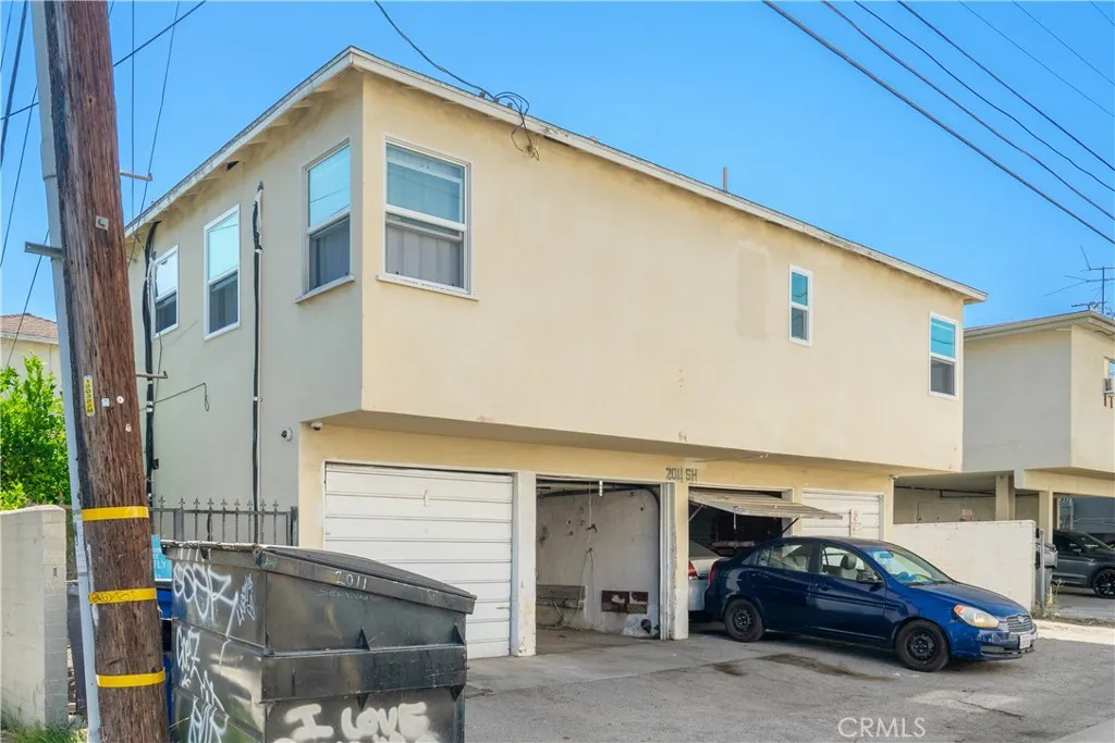 2011 S Shenandoah Street, Los Angeles, California 90266 home-pic-19