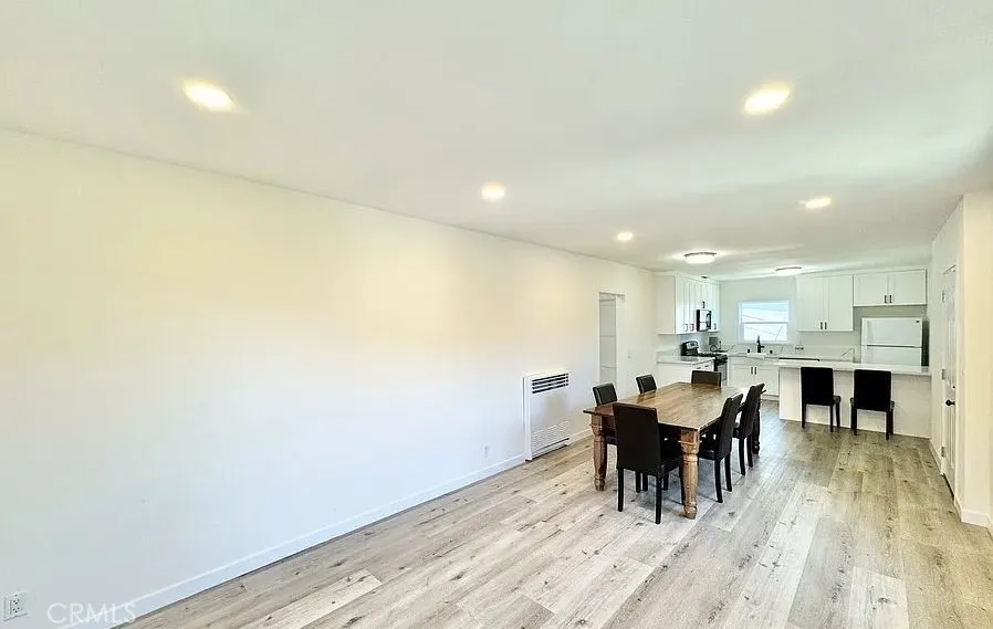 2011 S Shenandoah Street, Los Angeles, California 90266 home-pic-26