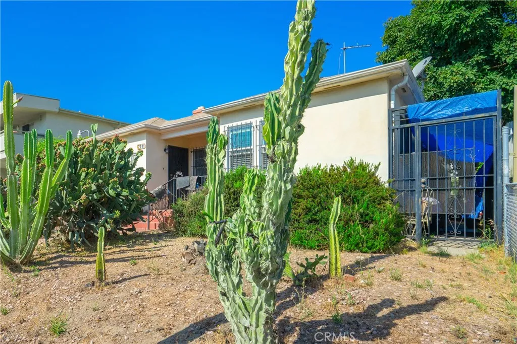 2011 S Shenandoah Street, Los Angeles, California 90266 home-pic-21
