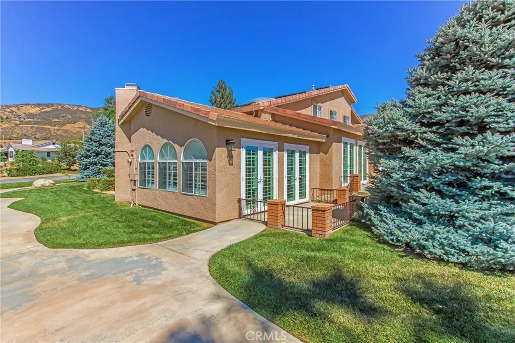 35225 Crystal Street, Yucaipa, California 92399 home-pic-42