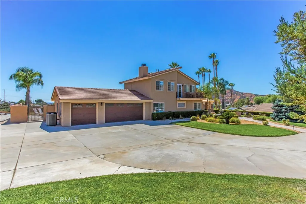 35225 Crystal Street, Yucaipa, California 92399 home-pic-3