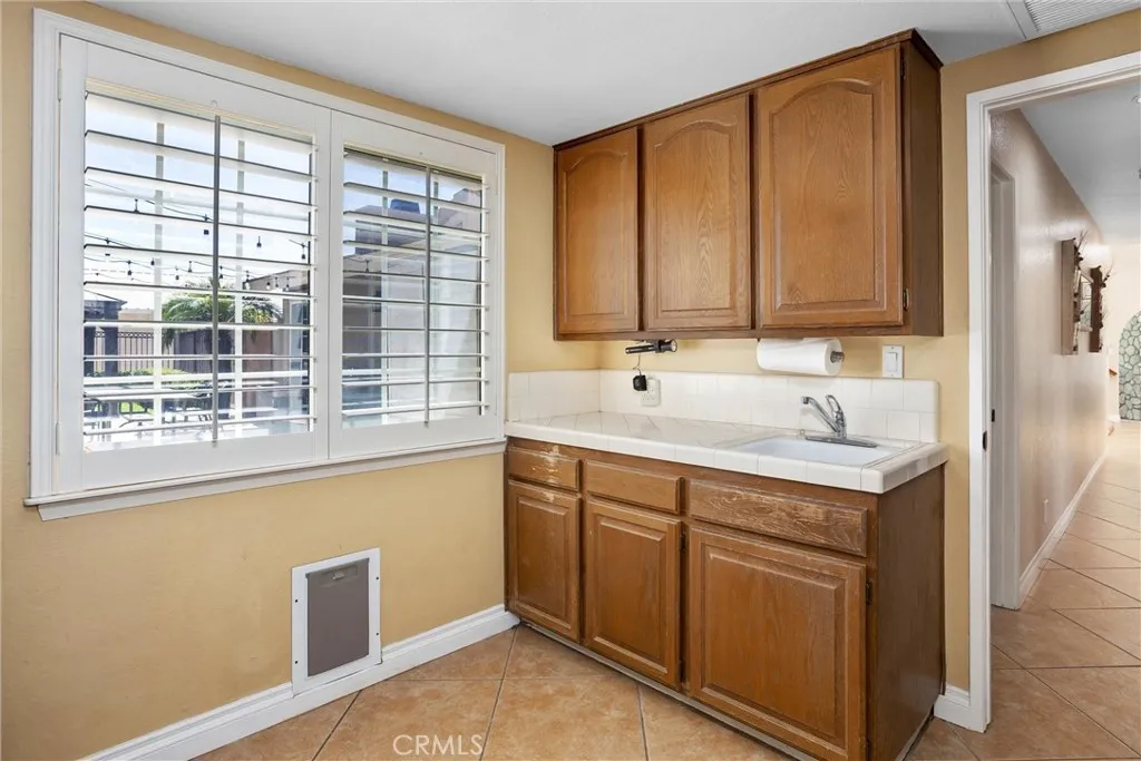 35225 Crystal Street, Yucaipa, California 92399 home-pic-25