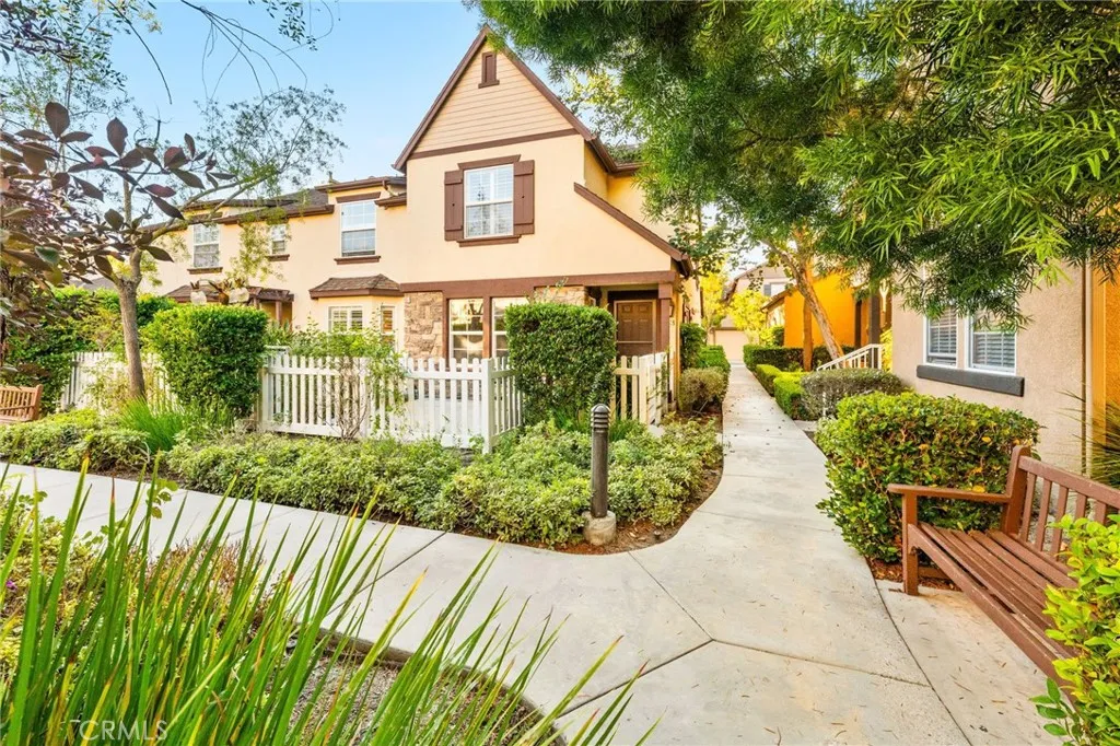 43 Three Vines Court, Ladera Ranch, California 92694 home-pic-0