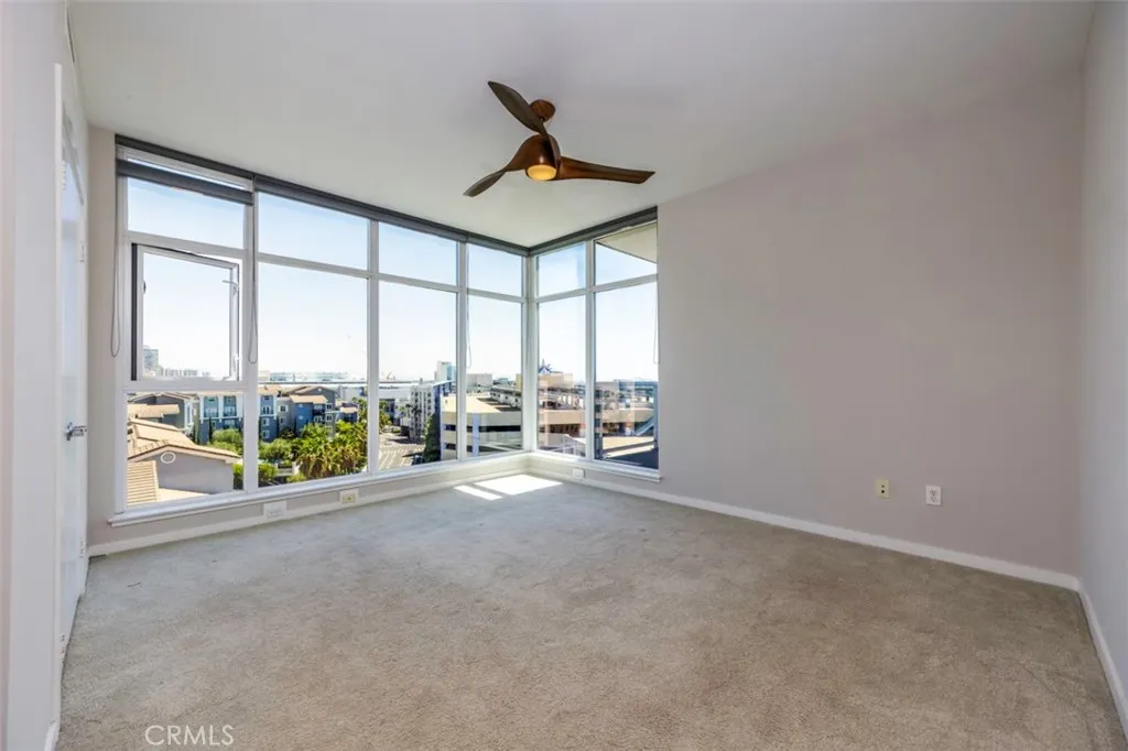 411 W Seaside Way 703, Long Beach, California 90802 home-pic-17