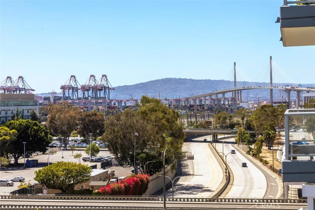 411 W Seaside Way 703, Long Beach, California 90802 home-pic-27