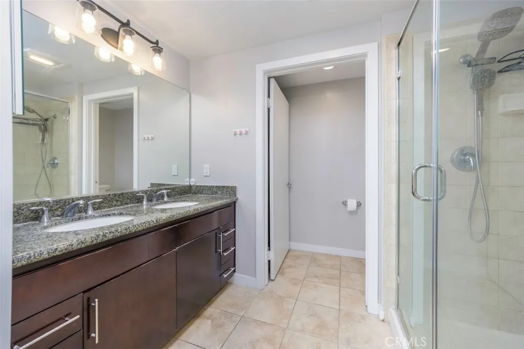 411 W Seaside Way 703, Long Beach, California 90802 home-pic-22