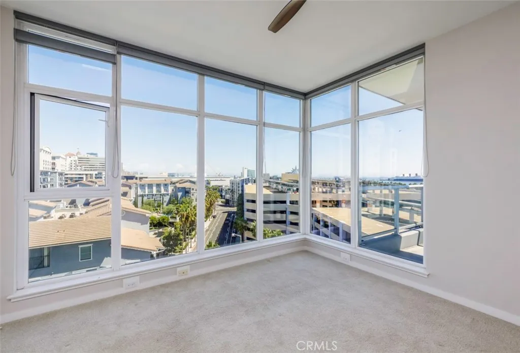 411 W Seaside Way 703, Long Beach, California 90802 home-pic-18